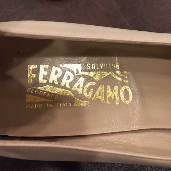 Salvatore Ferragamo heels - Picture 2 of 7